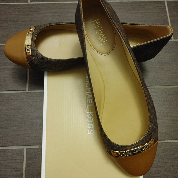 New Michael Kors Brown ballet flats MK mini Logo - Picture 1 of 9